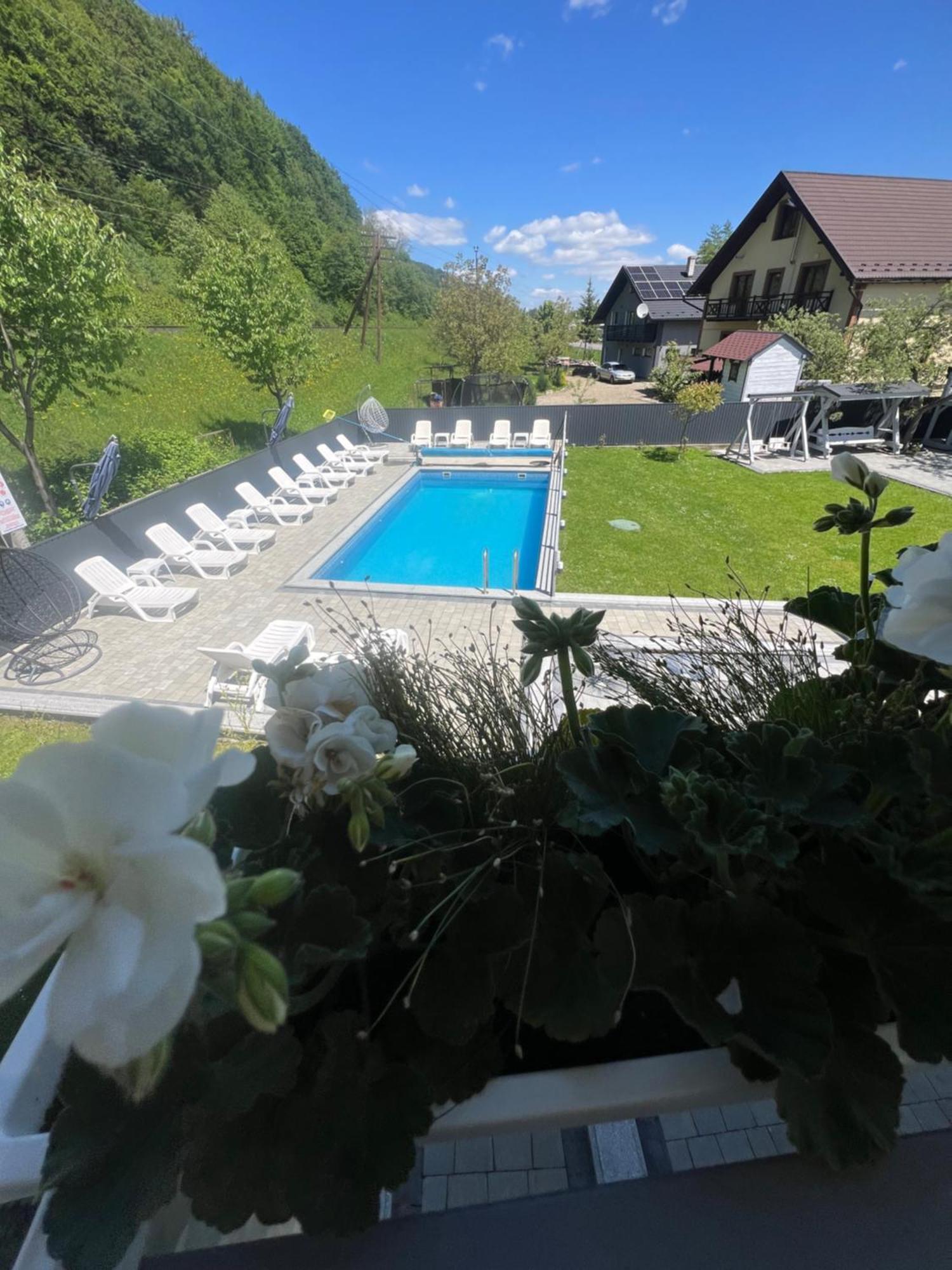 Фенікс Hotel Jaremtsje Buitenkant foto