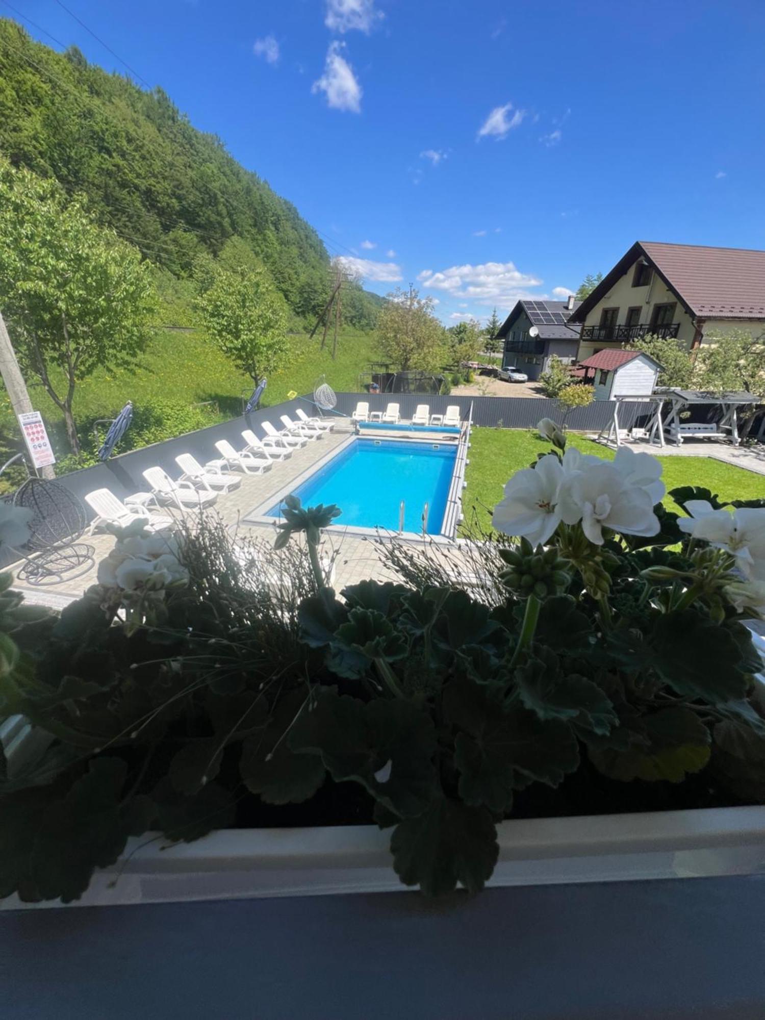Фенікс Hotel Jaremtsje Buitenkant foto